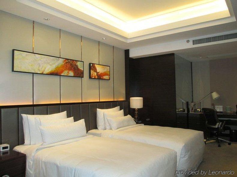 Riviera Hotel Ningbo Exterior photo