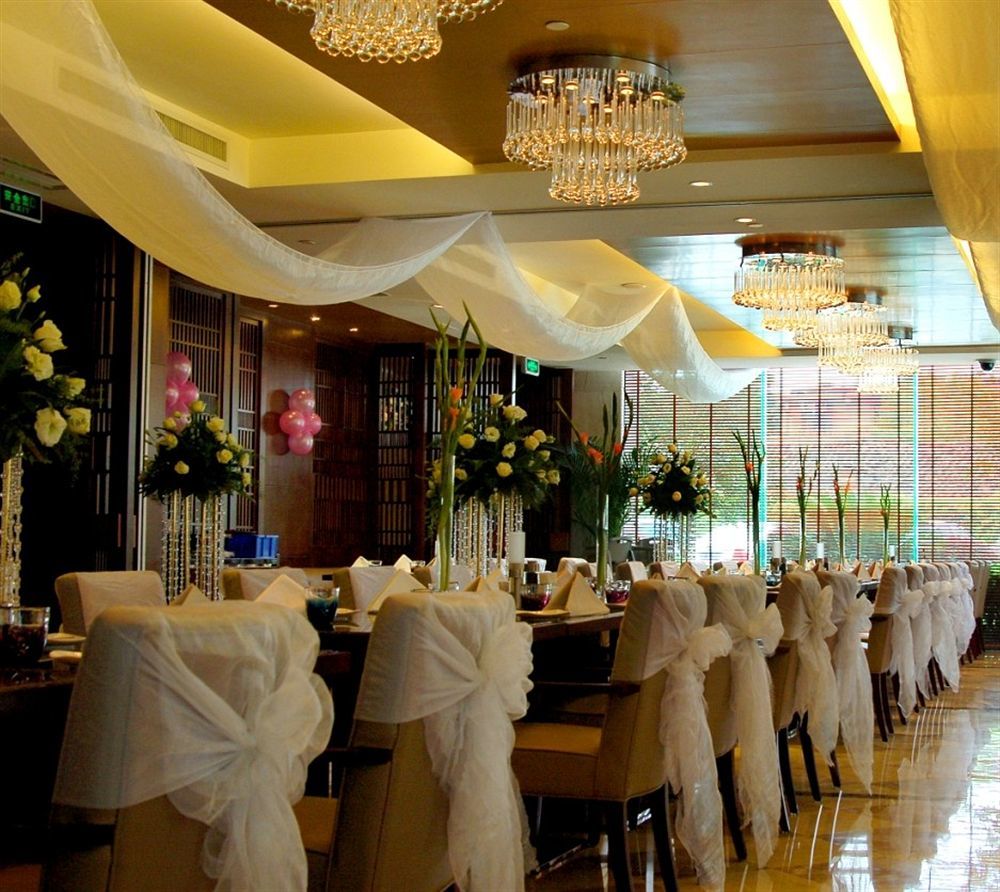Riviera Hotel Ningbo Exterior photo