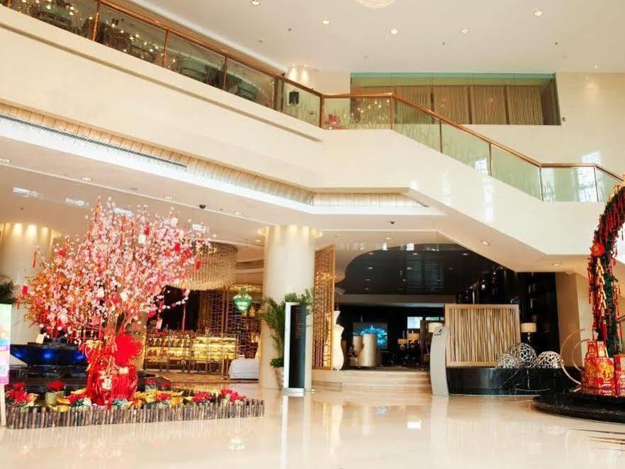 Riviera Hotel Ningbo Exterior photo