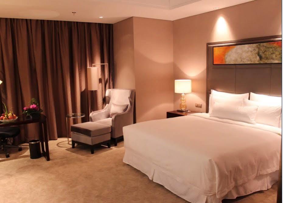 Riviera Hotel Ningbo Exterior photo